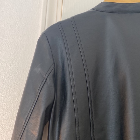 Guess jacket - Picture 7 of 12